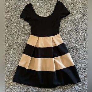 BRAND NEW Dry Goods Black and Tan Short Sleeve Scoop Neck Dress